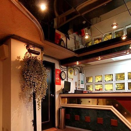 Broadway Hotel Taichung Exterior foto
