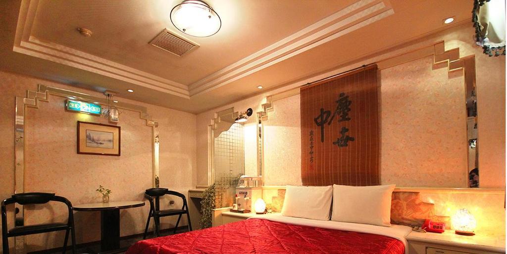 Broadway Hotel Taichung Exterior foto
